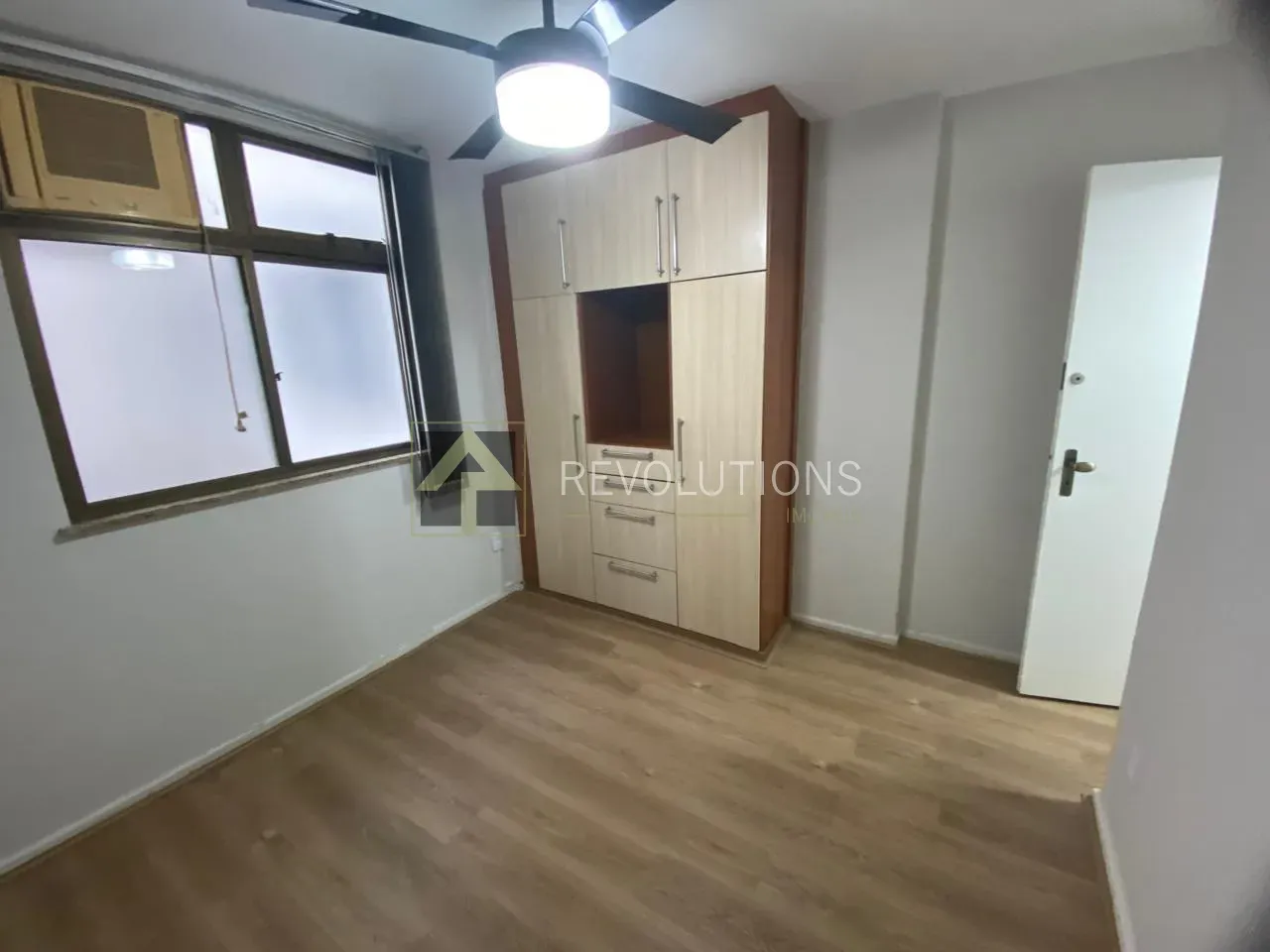 Furnished apartment with 2 bedrooms and 3 bathrooms — photo 11