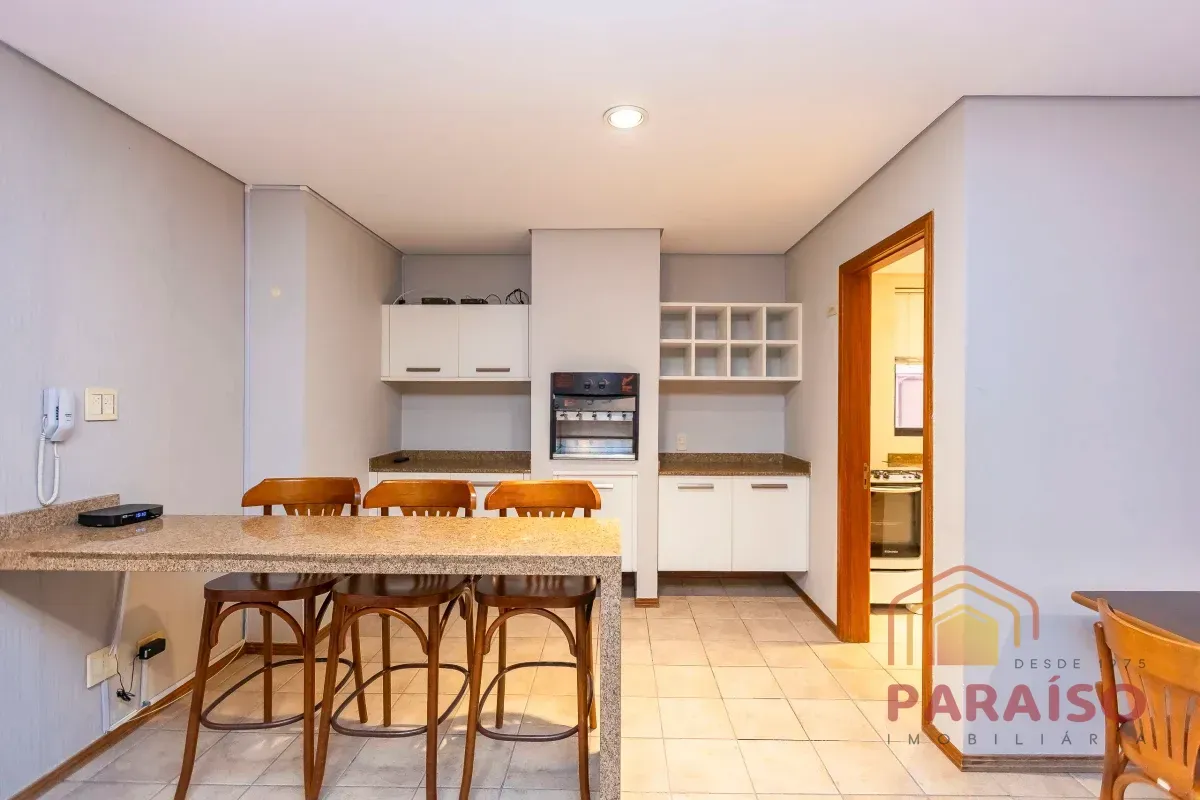 3-bedroom apartment in a building with a gym — photo 4