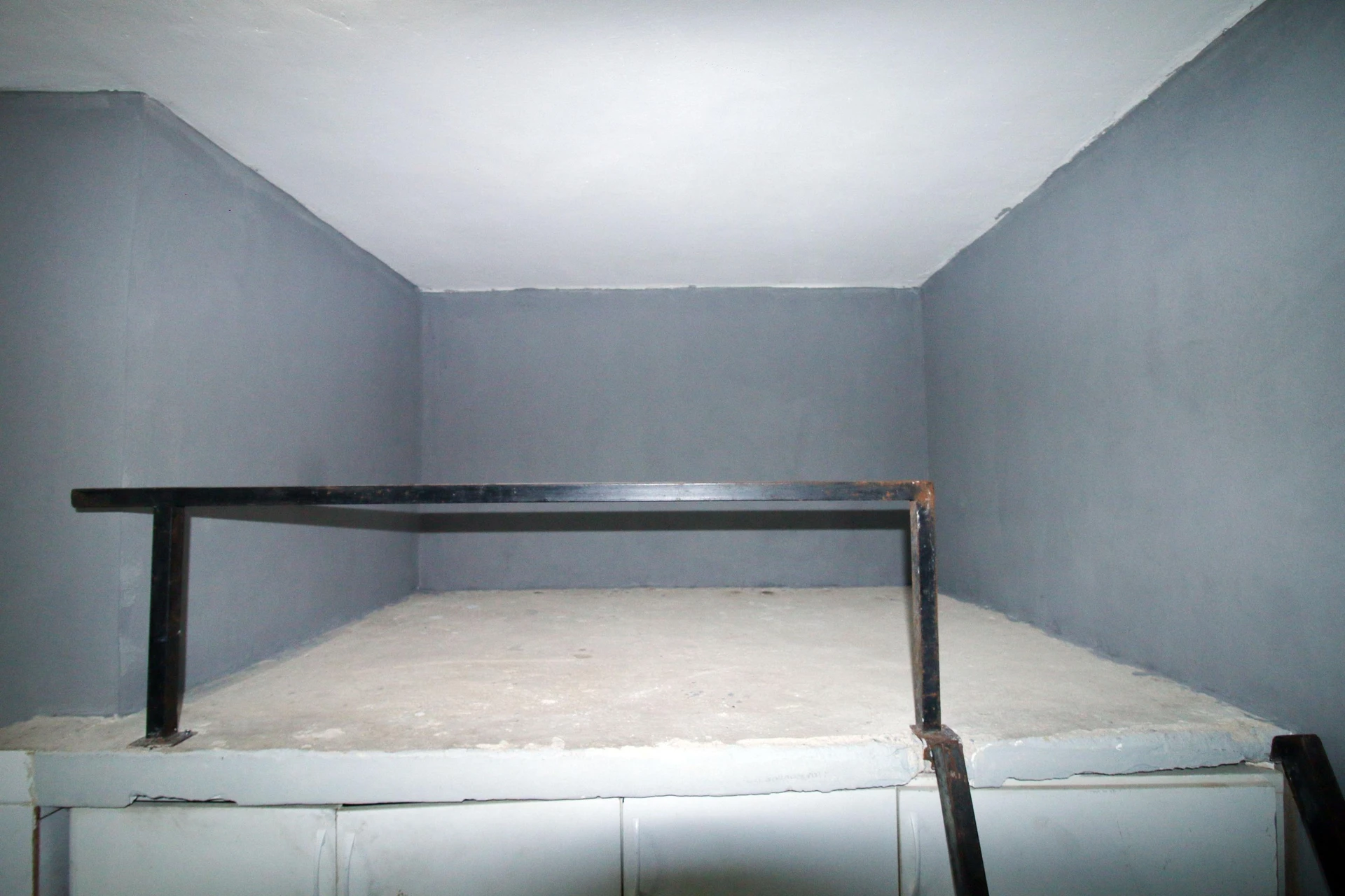 Unfurnished studio with 1 bedroom and a gas stove — photo 16