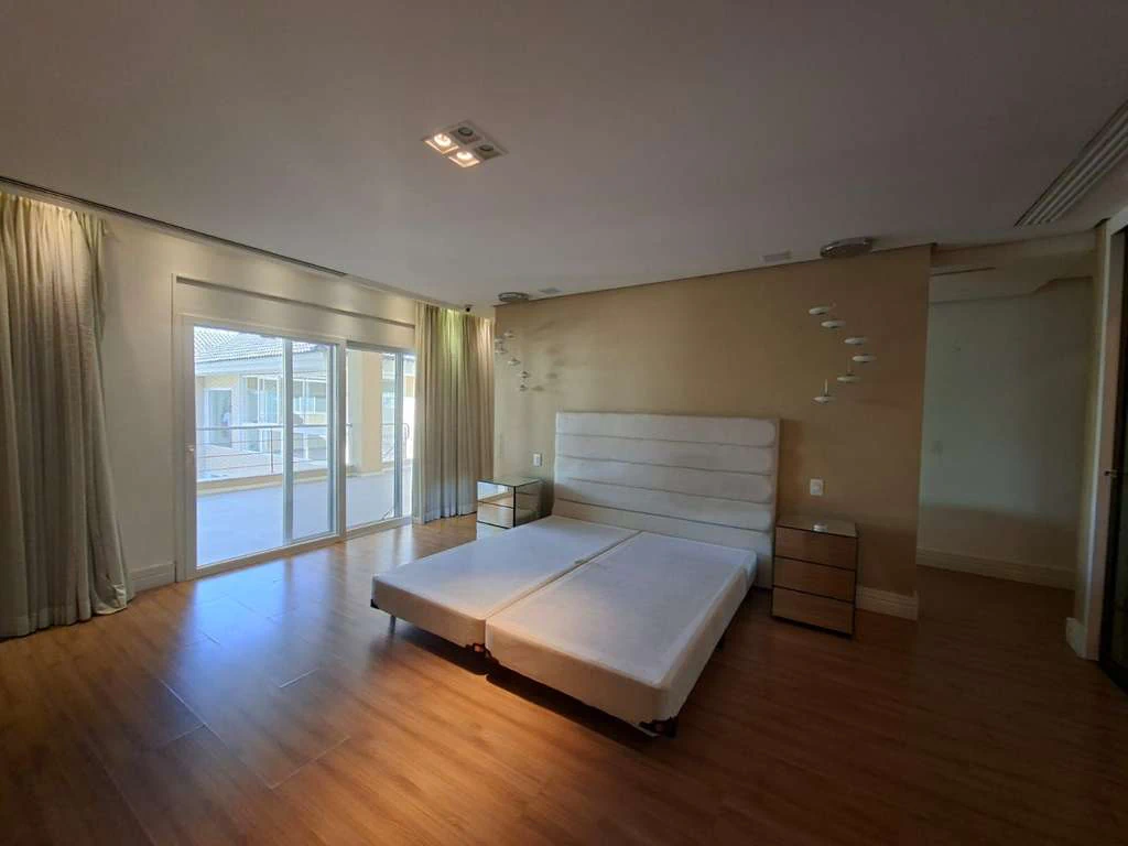 Furnished 1200 m² house with 5 suites and 7 bathrooms — photo 3
