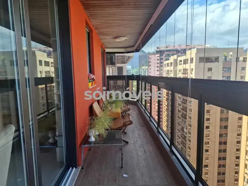Apartamento mobiliado com 1 quarto e 3 banheiros — photo 14