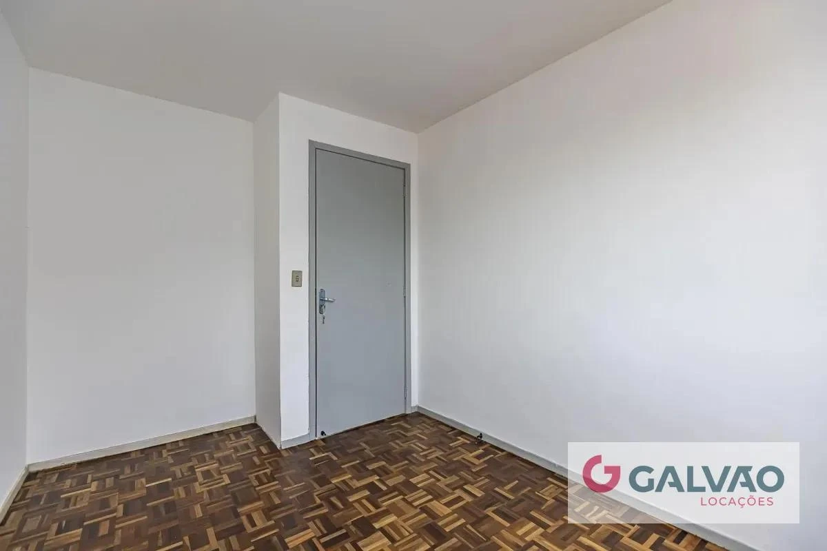 Apartment, 62 m², with wood or laminate floors — photo 10