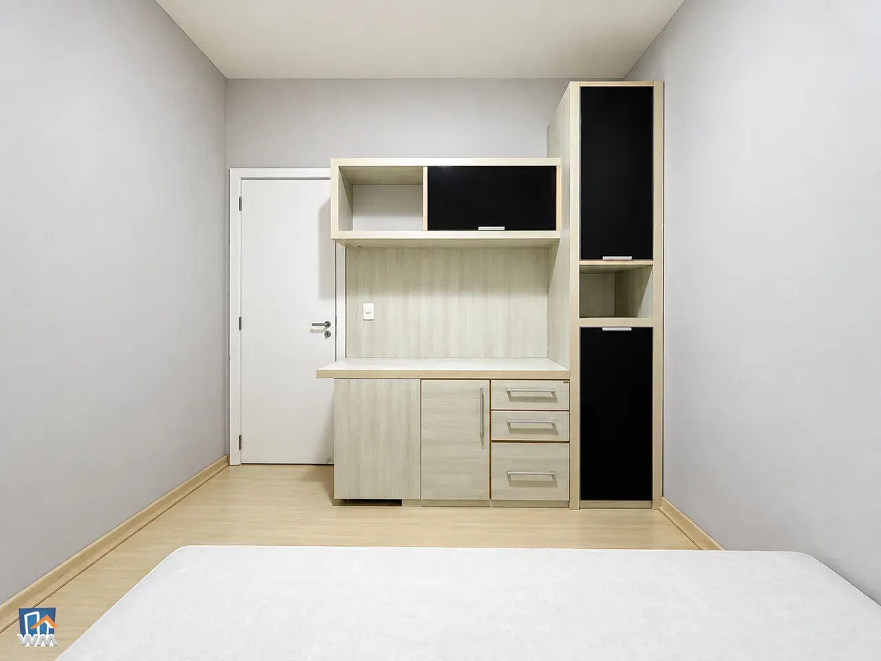 125 m² apartment with a washing machine and a home office — photo 27