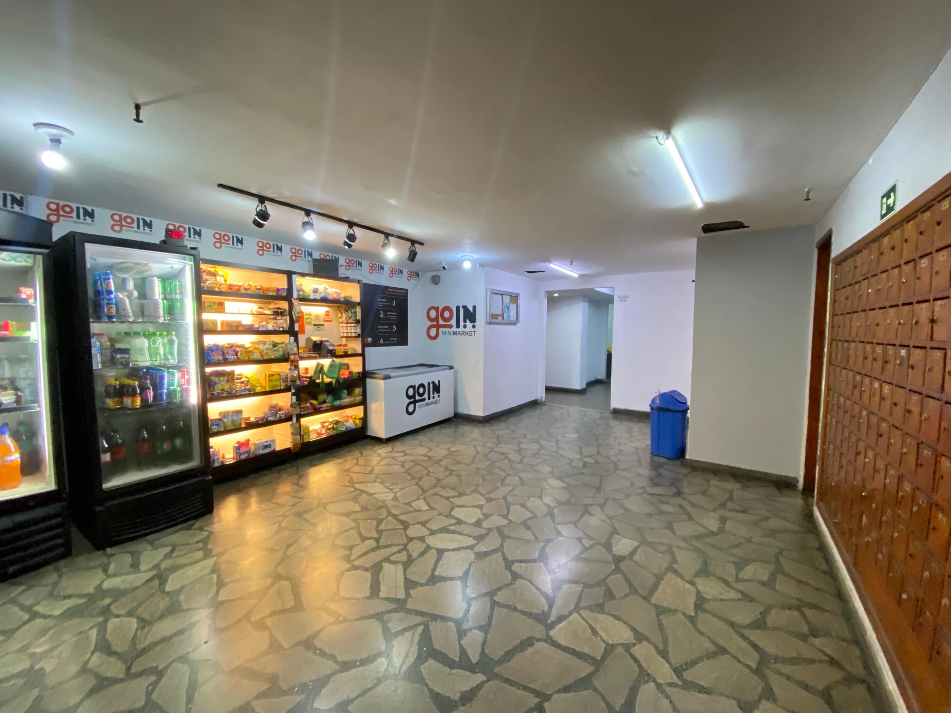 Furnished 2-bedroom apartment with 1 parking space — photo 35