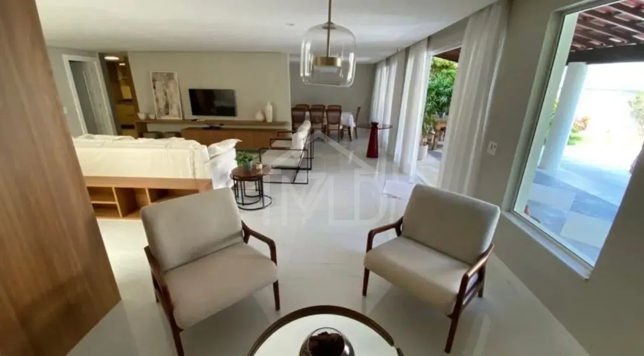 Мебльований будинок 500 м² з 4 спальнями-сюїтами — photo 4