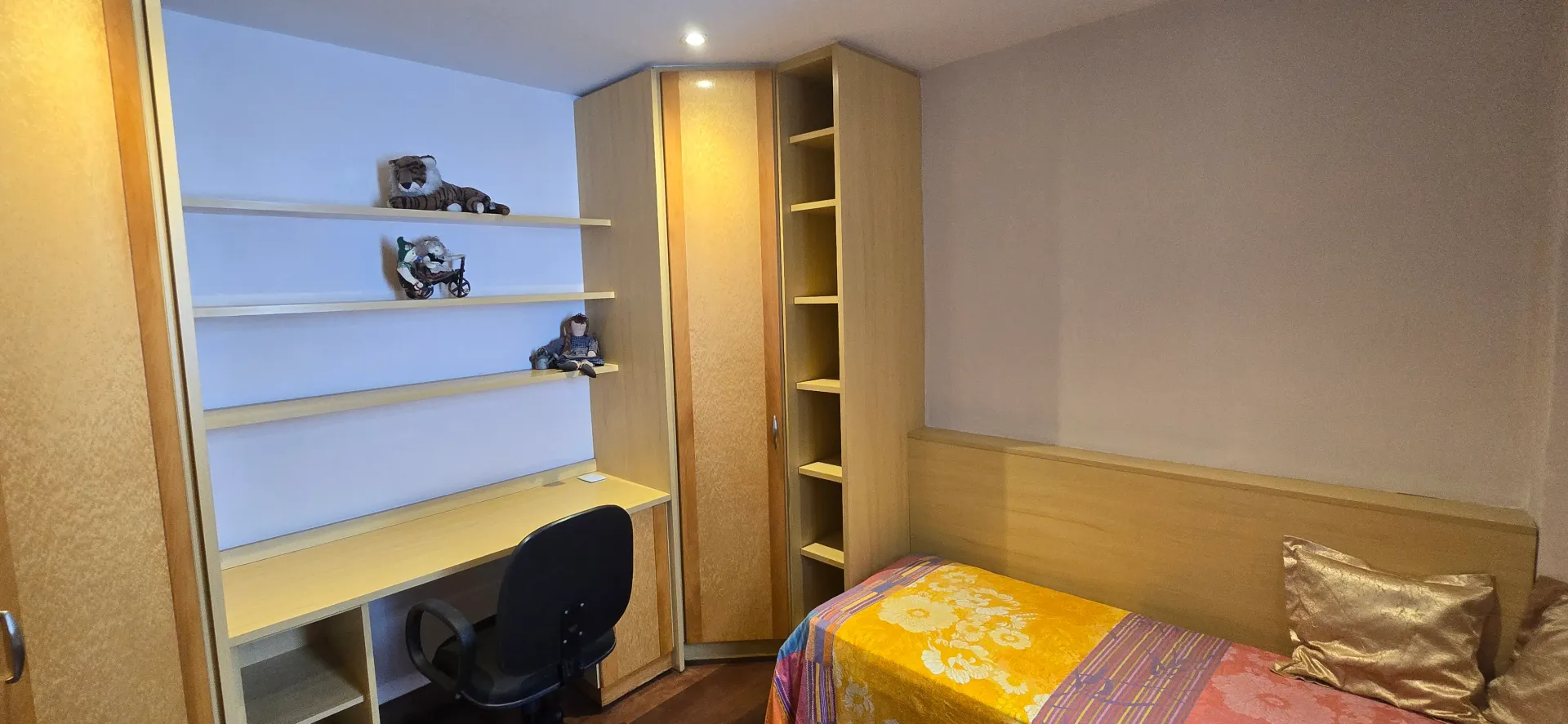 Penthouse with 4 bedrooms and 3 bathrooms — photo 18