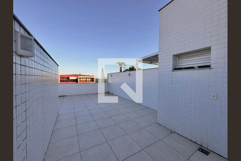 Rental penthouse with 3 en-suite bedrooms and 306 m² — photo 46
