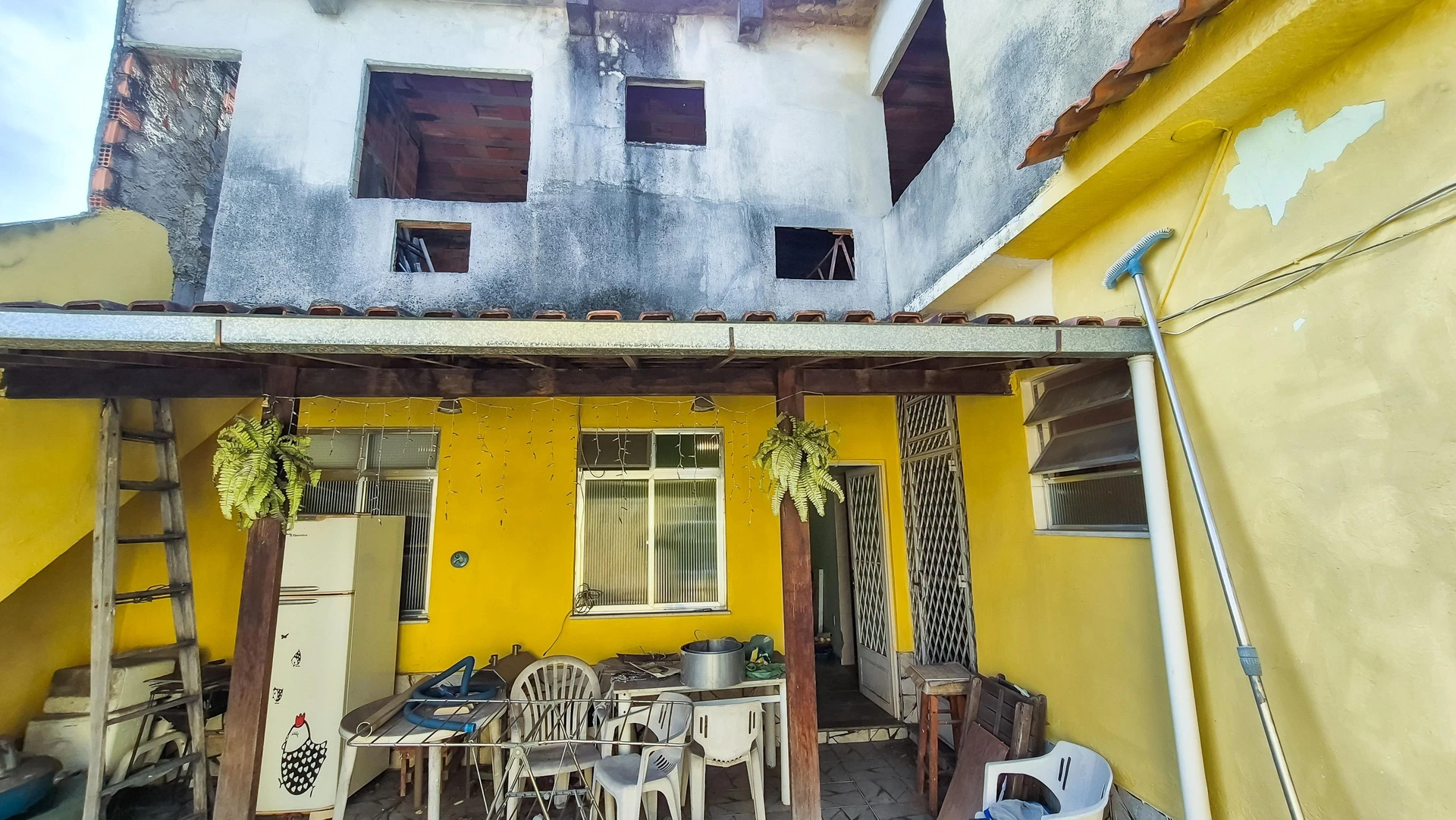 Furnished house with 4 bedrooms, 3 baths and yard — photo 137
