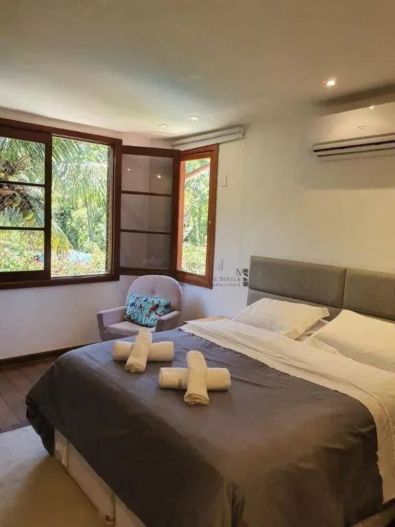 Casa com 5 quartos, 5 banheiros e 460 m² com área gourmet — photo 9