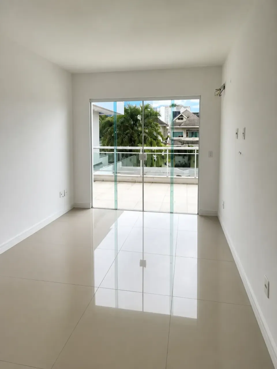 Rental house with 4 bedrooms and an open-plan kitchen — photo 17