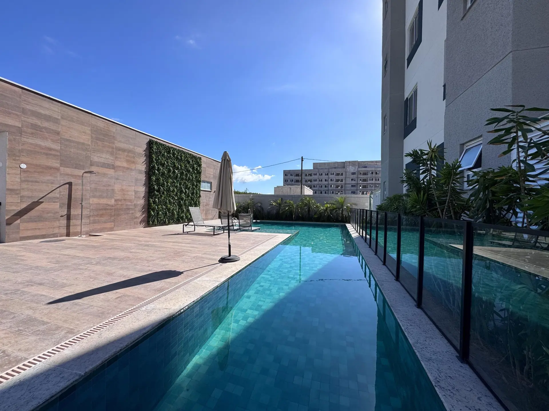 Furnished apartment with 2 bedrooms and a balcony — photo 32