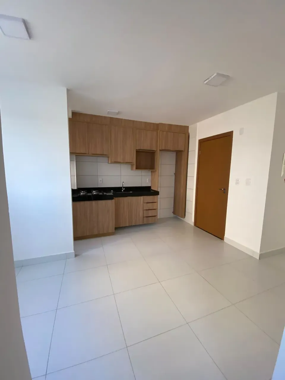 Apartamento mobiliado em condomínio com academia