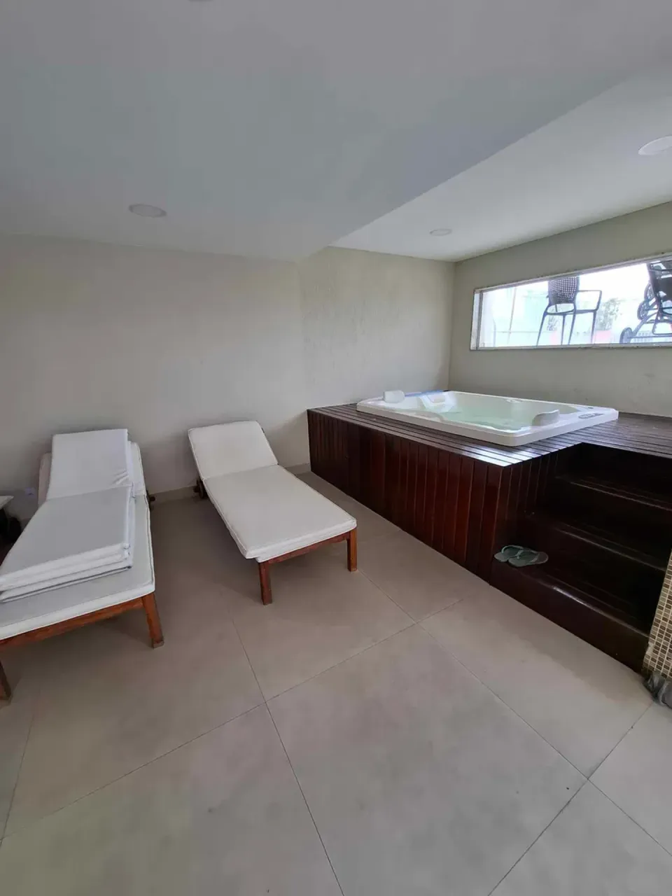 Apartamento com 2 quartos e cozinha fechada com coifa — photo 8