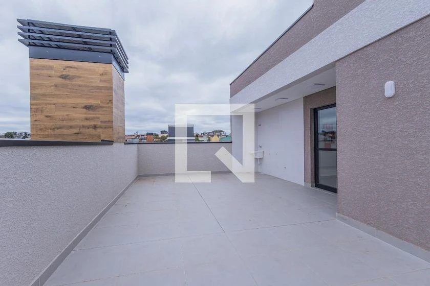 Balcony with a grill in a one-bedroom apartment, 35 m² — photo 15