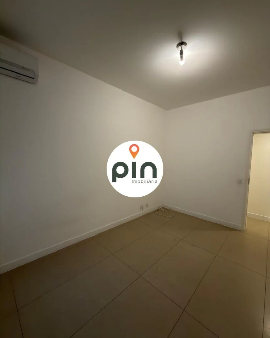 Apartamento mobiliado com cozinha fechada e fogão a gás — photo 21