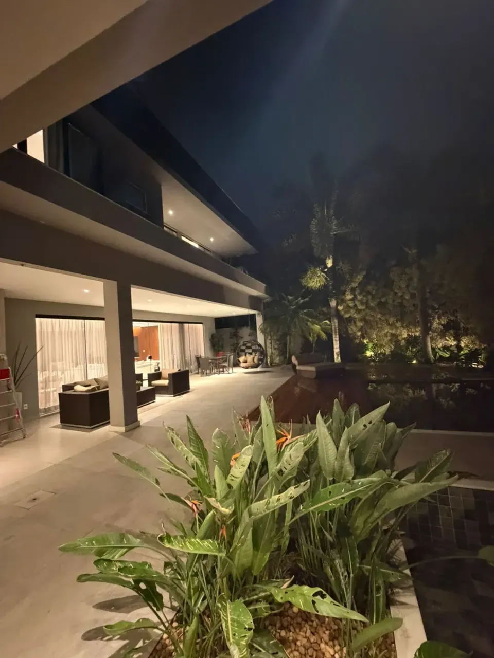Furnished house with 5 bedrooms and 880 m² — photo 7