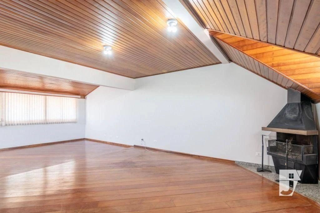 Дом 248 м² со стиральной машиной и застеклённым балконом — photo 7