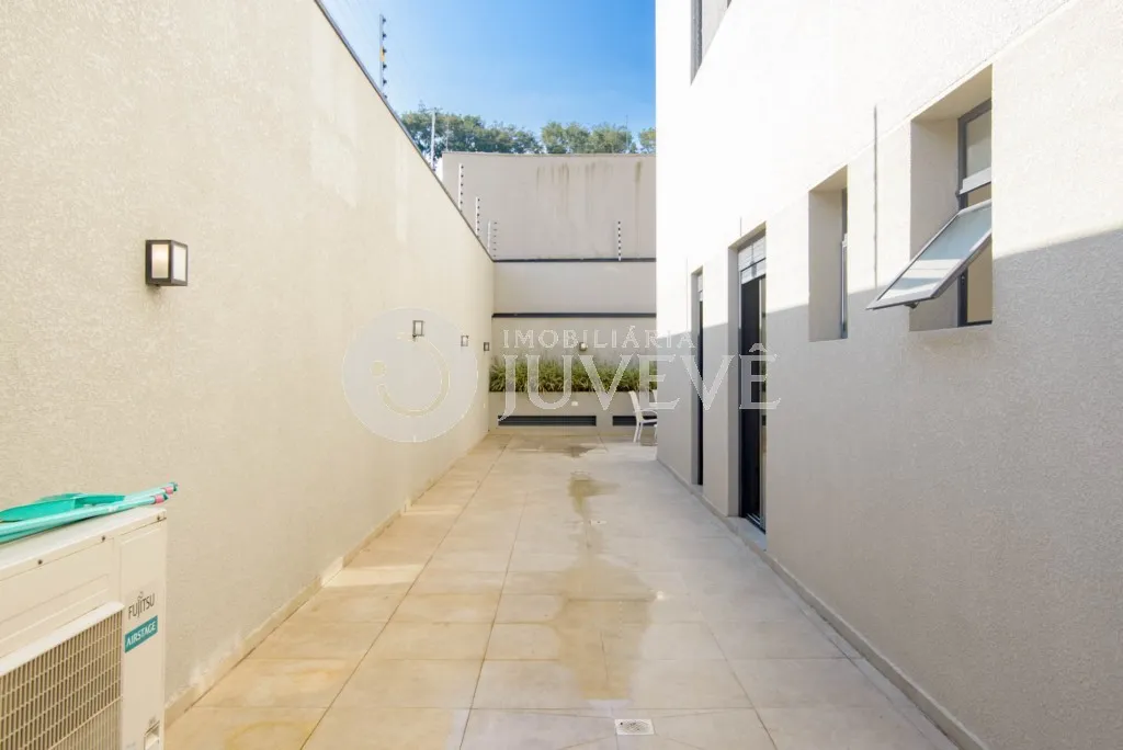 Furnished apartment, 104 m², with a glass-enclosed balcony — photo 42