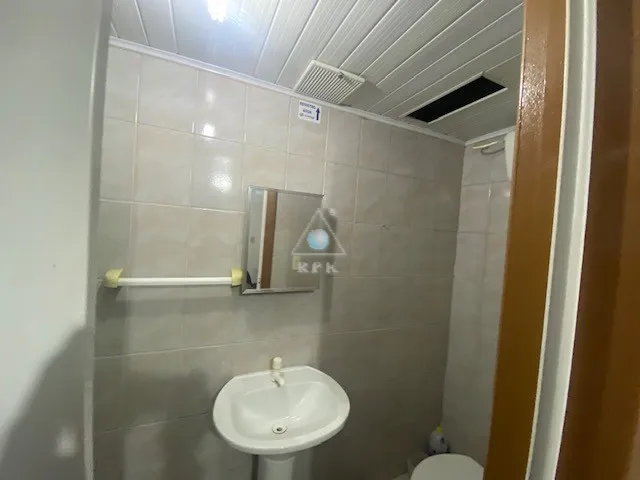 Furnished studio with a separate bedroom and 1 bathroom — photo 4