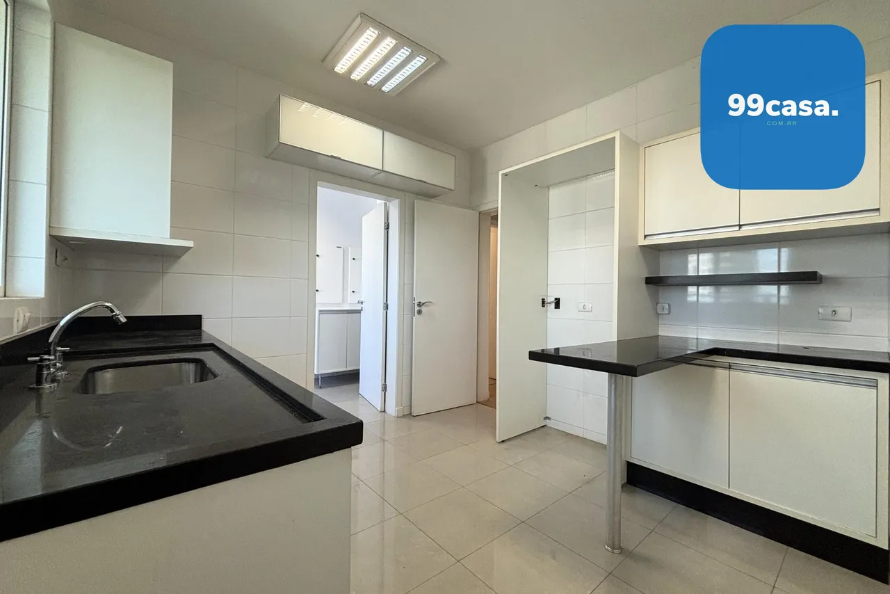 Apartamento de 4 habitaciones y 4 baños con cocina cerrada — photo 14