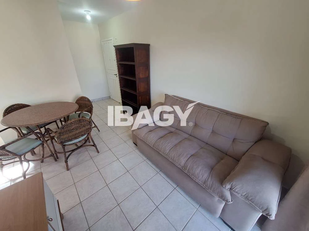 2-bedroom apartment with balcony — photo 3