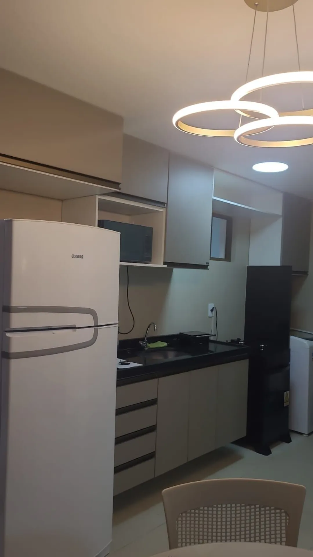 Квартира з 2 спальнями та пральною машиною — photo 2