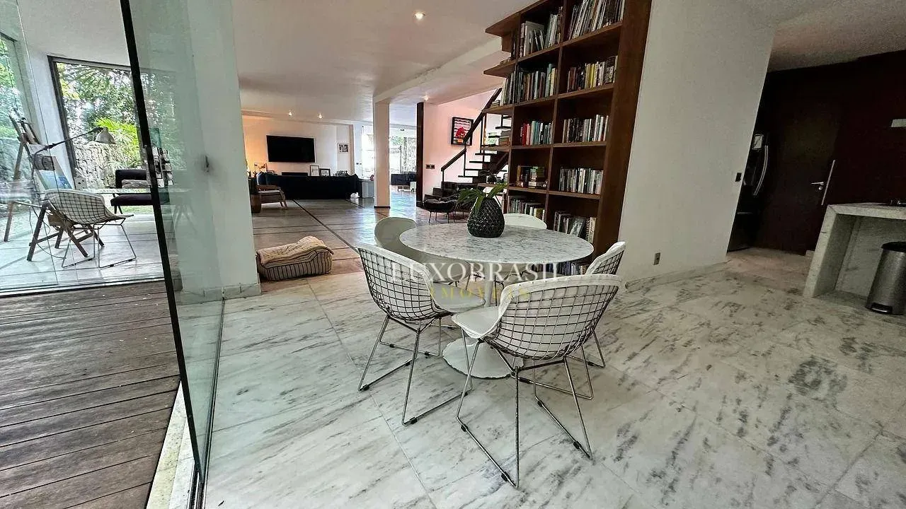 Casa amueblada con 4 dormitorios y parrilla en balcón — photo 17