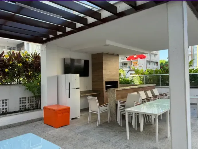 Balcony with a grill in a 3-bedroom apartment, 89 m² — photo 18