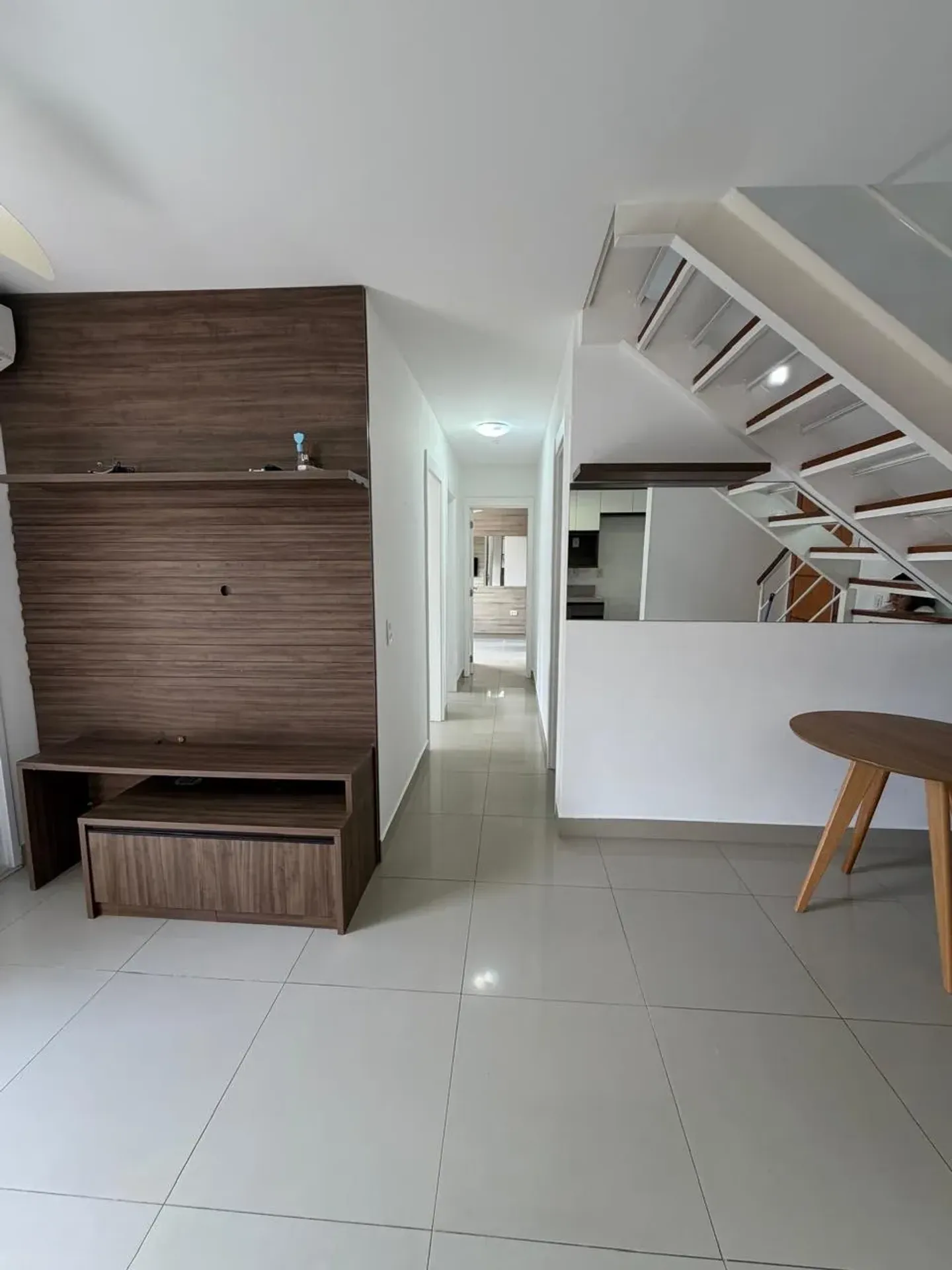 4-bedroom apartment with a closed-in balcony — photo 35