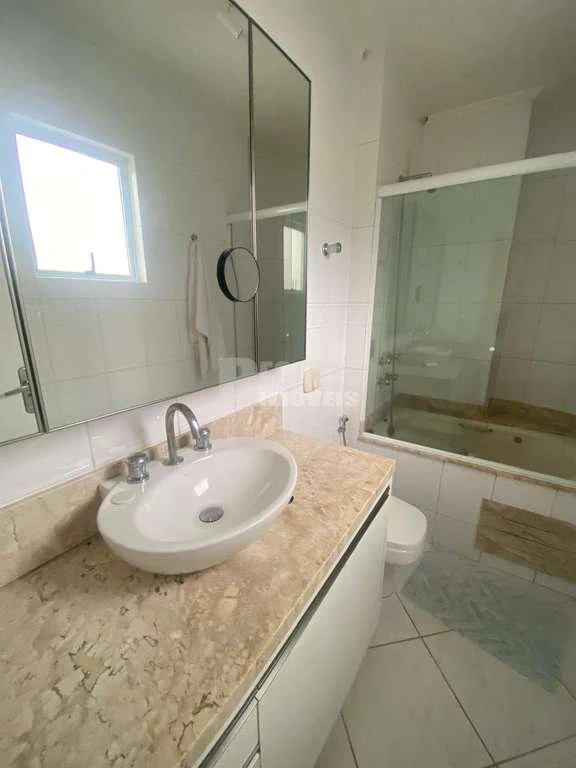 Квартира без меблів 170 м² з 2 спальнями — photo 4