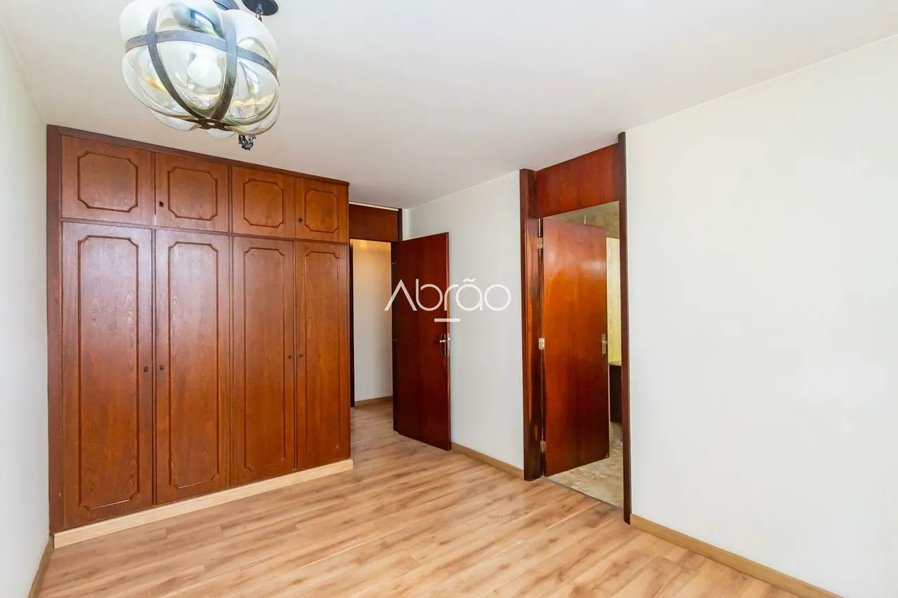 House with 4 bedrooms, 5 bathrooms and 319 m² — photo 6