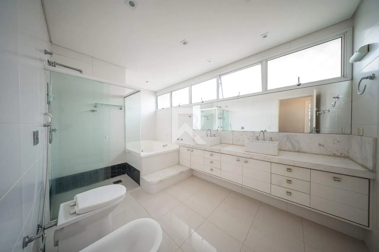 Casa com piscina, jardim e 4 quartos — photo 36