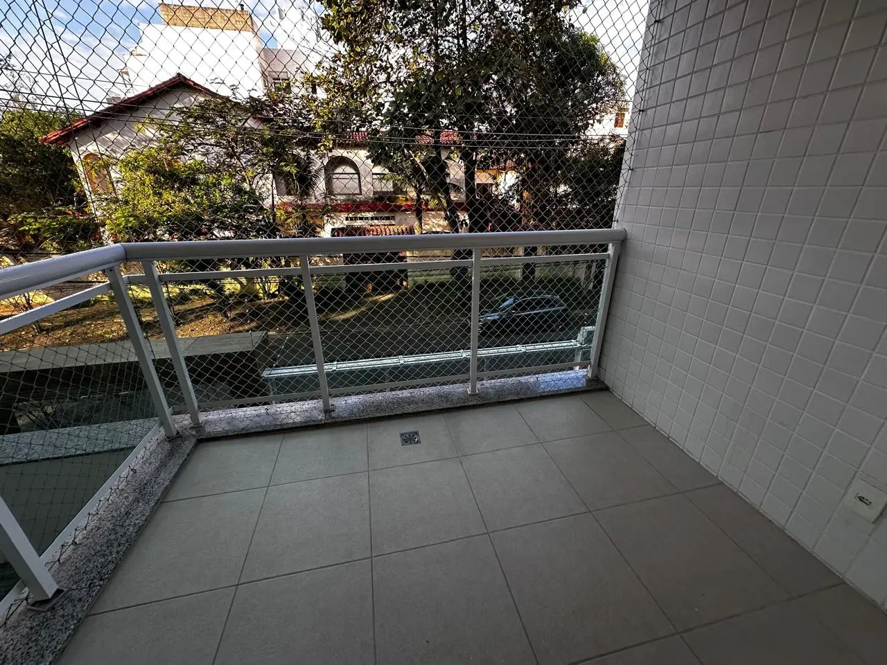 3-bedroom apartment, 1 with its own bathroom, 98 m² — photo 13