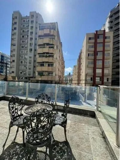 Casa de 98 m² com 2 quartos, varanda e 2 vagas — photo 2