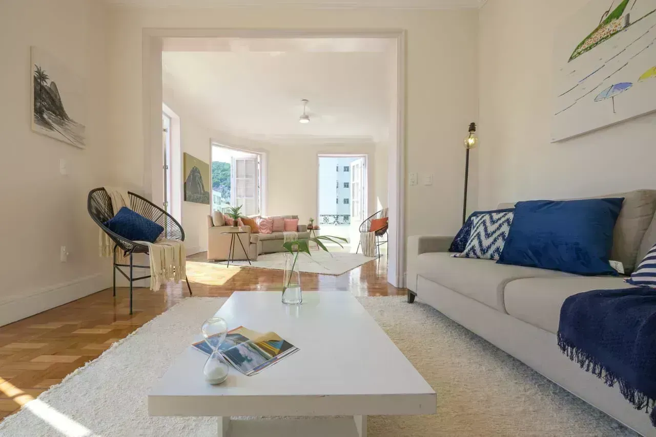 Unfurnished apartment with 4 bedrooms and 260 m² — photo 10