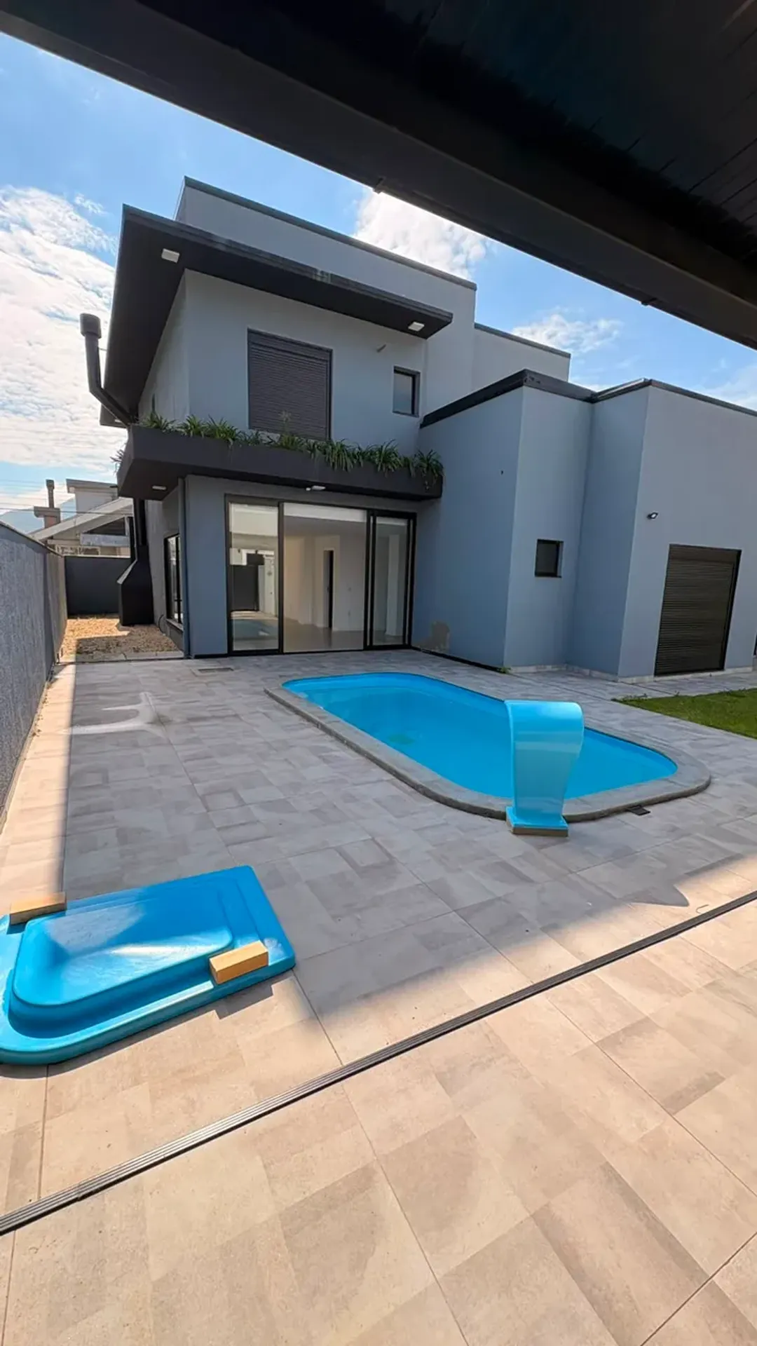 5-suite house with open-plan kitchen and 480 m² — photo 9