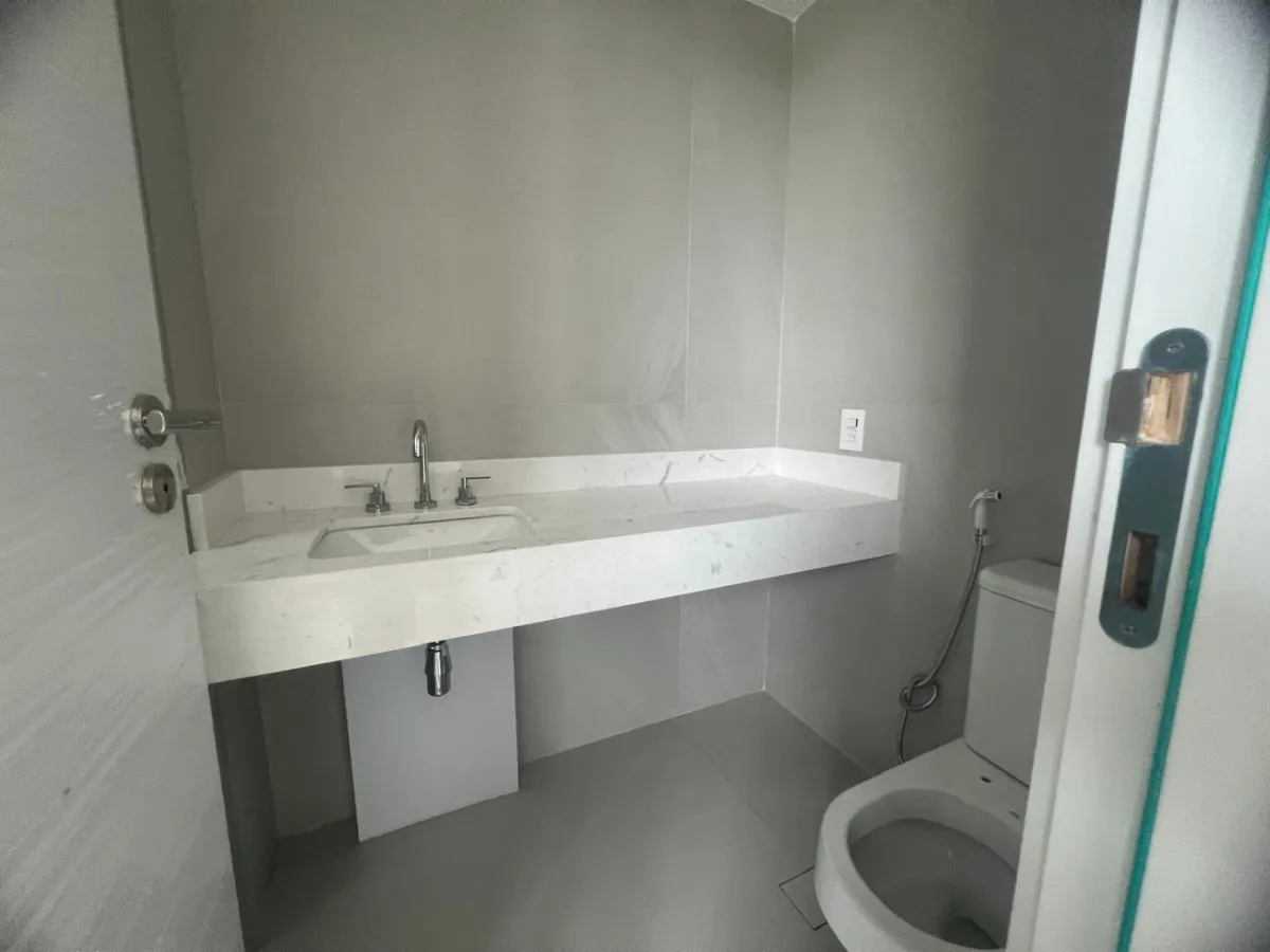 Apartamento mobiliado de 3 quartos com vista para a água — photo 25