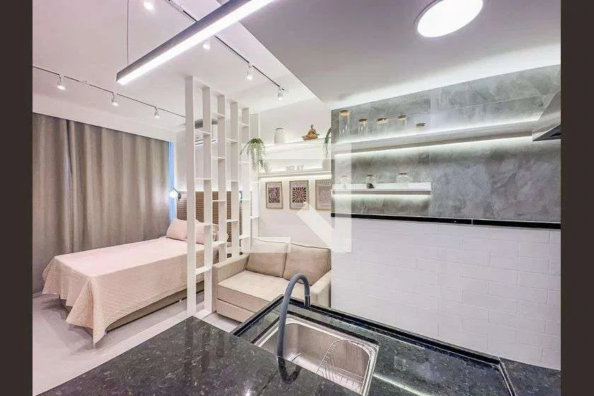 Apartamento mobiliado de 1 quarto com cozinha integrada — photo 3