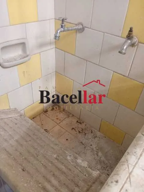 Unfurnished house with 2 bedrooms, 1 bathroom, 1 parking — photo 11