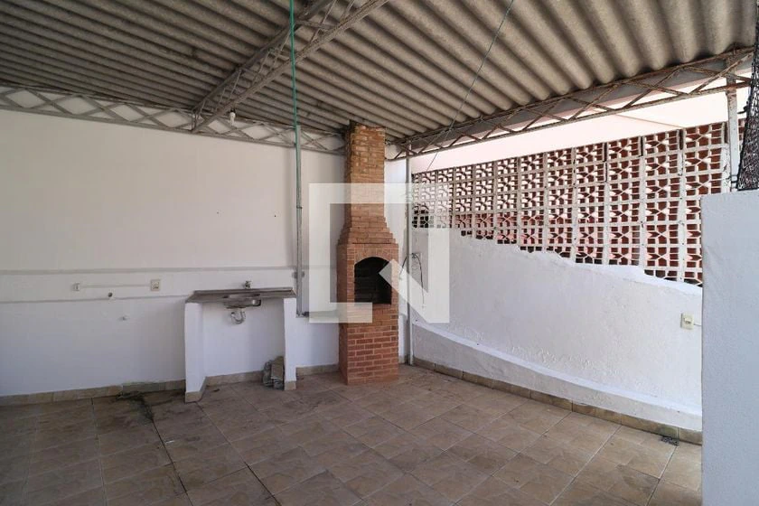 Apartment with 2 bedrooms, 1 bathroom and separate kitchen — photo 28