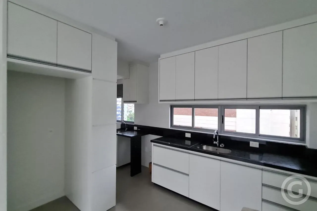2-bedroom apartment, both with their own bathrooms, 74 m² — photo 10