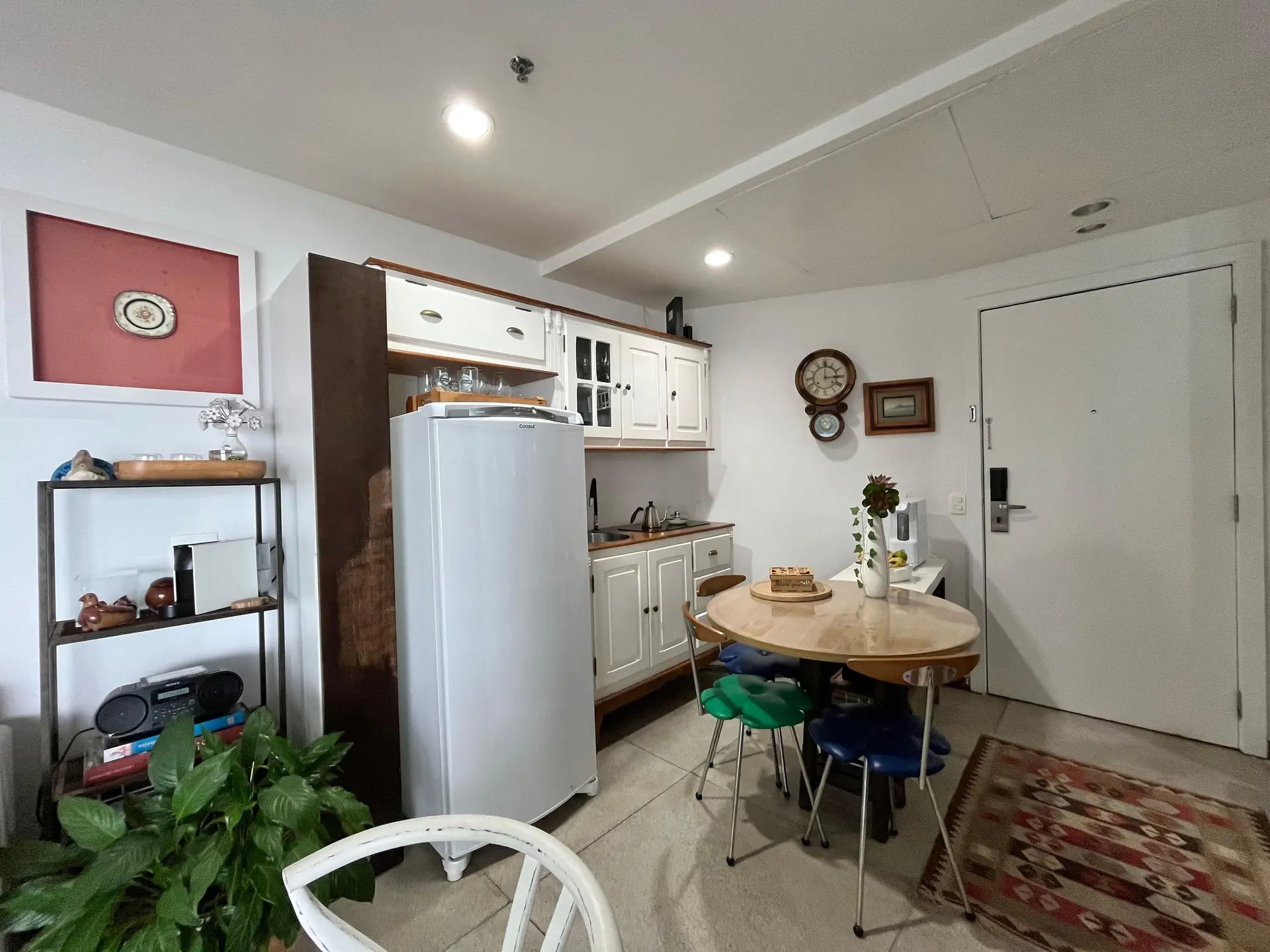Furnished studio, 48 m², with a water view — photo 11