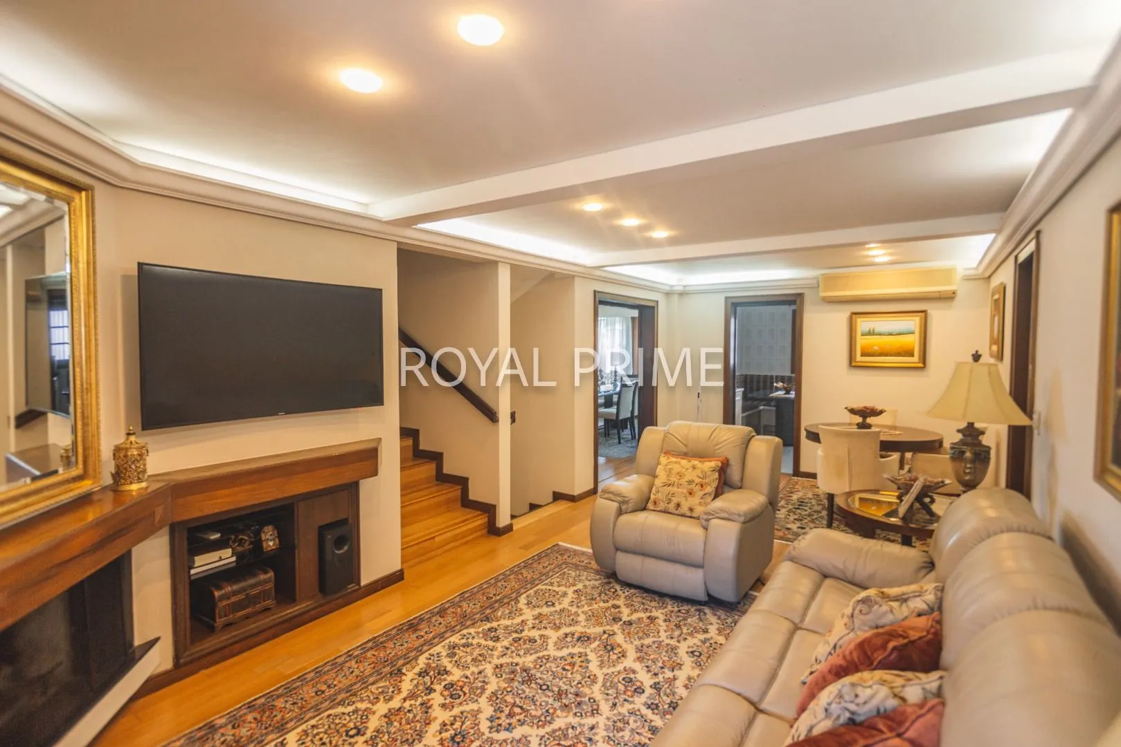 Furnished house in a gated community with 4 bedrooms and 5 baths — photo 18