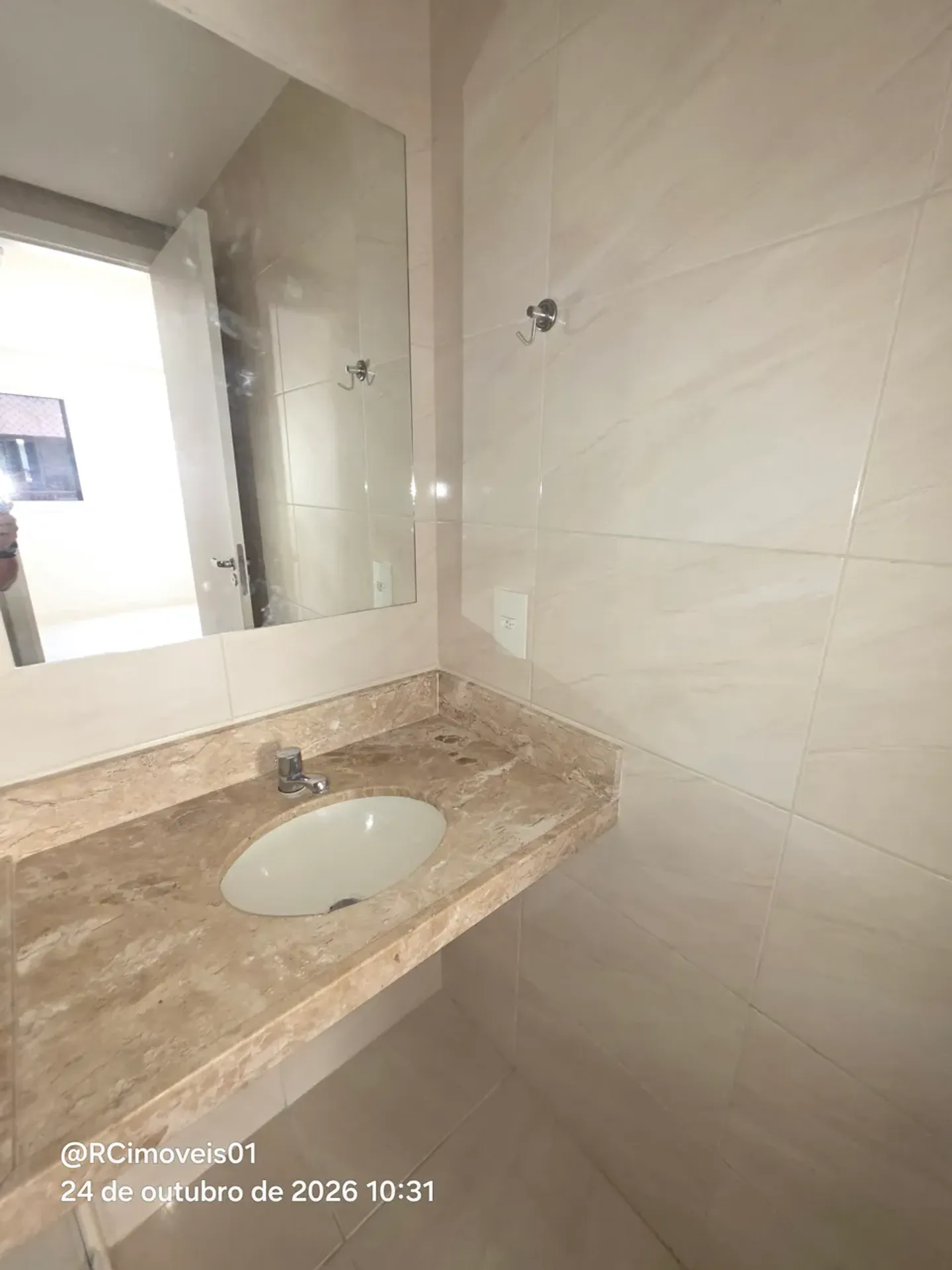 Apartment, 77 m², with a grill on the balcony