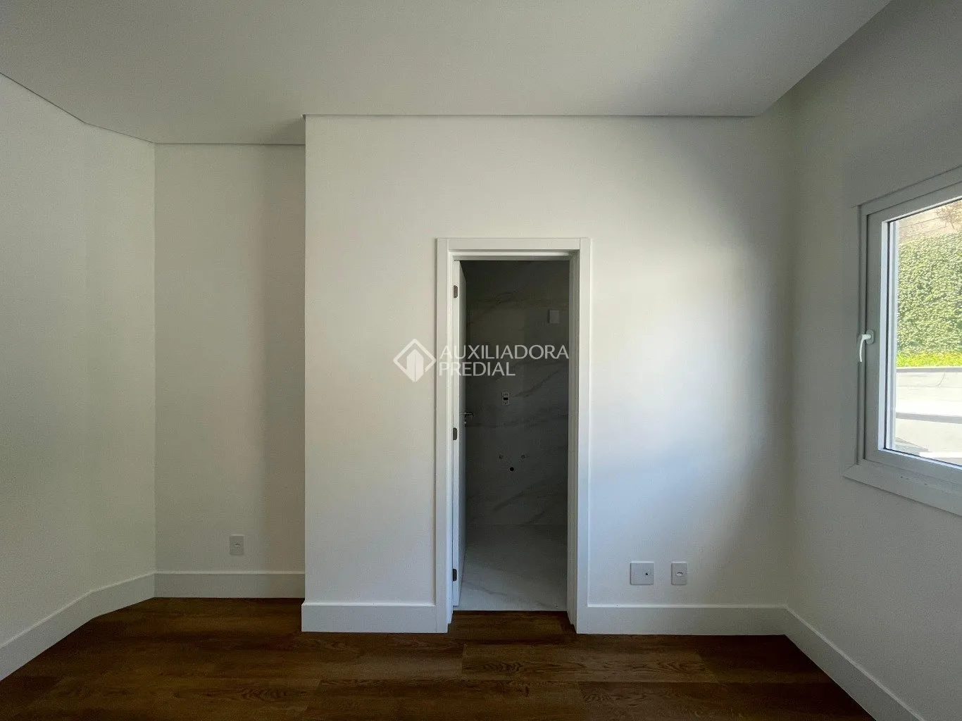 3-bedroom apartment with 159 m² and 2 parking spaces — photo 30