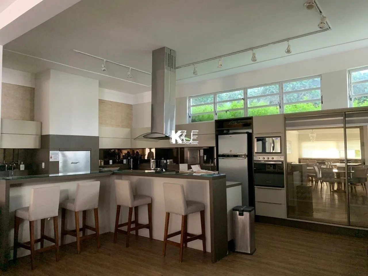 2-bedroom apartment in a building with a sauna — photo 33