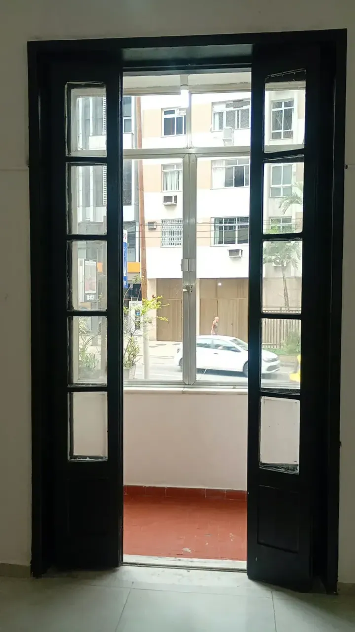 1-bedroom apartment with a balcony — photo 9