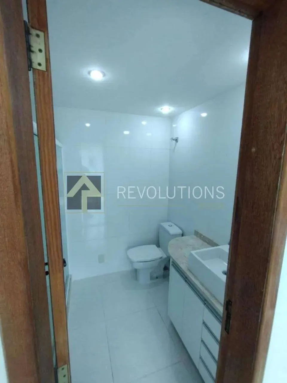 4-bedroom house with 5 bathrooms and 4 parking spaces — photo 15