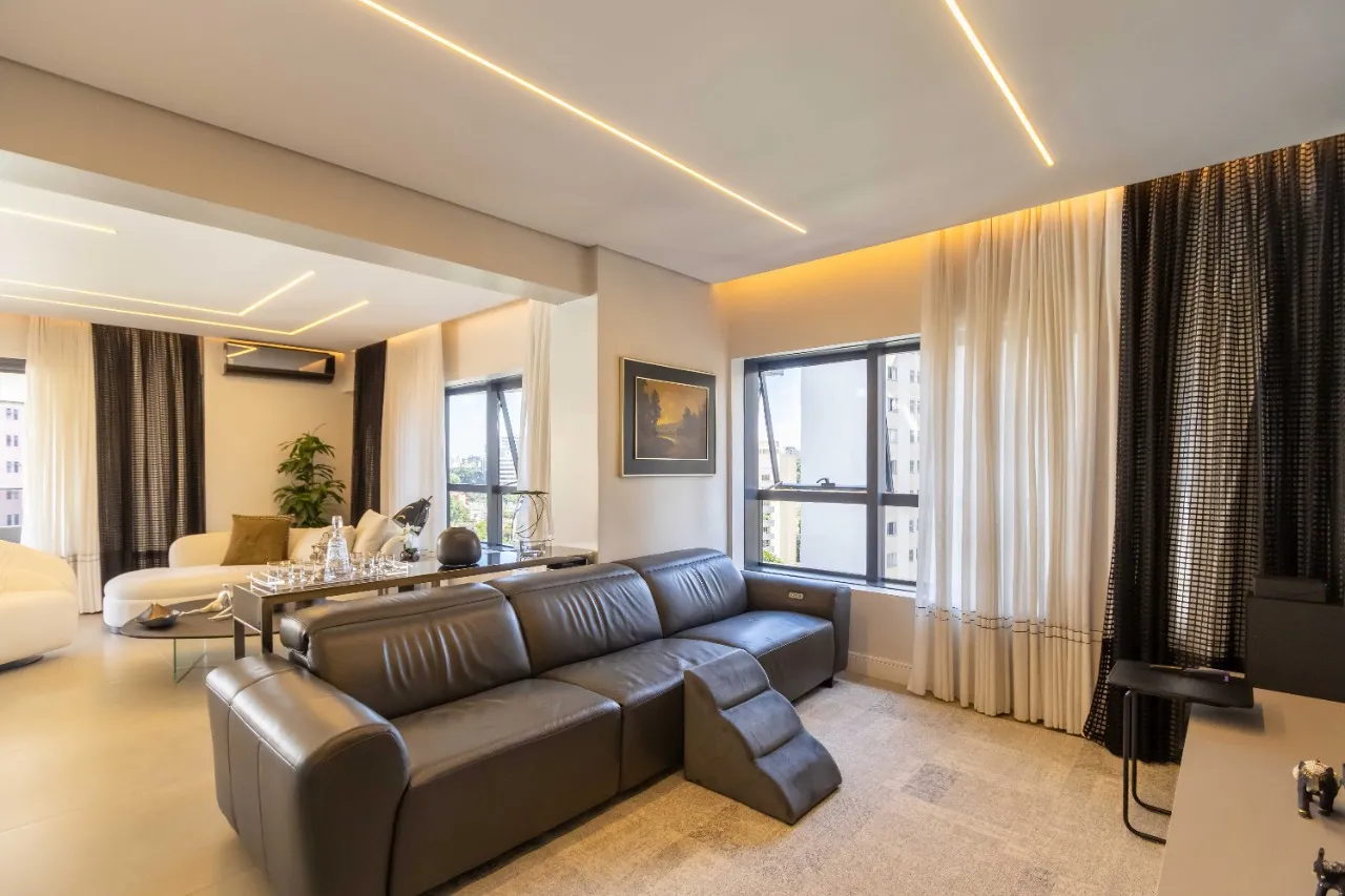 3-bedroom apartment in a building with a gym — photo 27