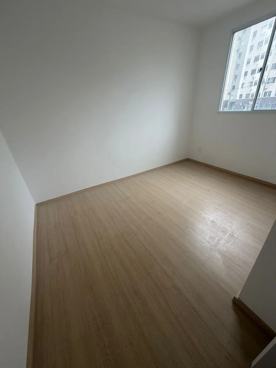 2-bedroom apartment with glass shower and parking — photo 3